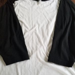 Womens raglan tee